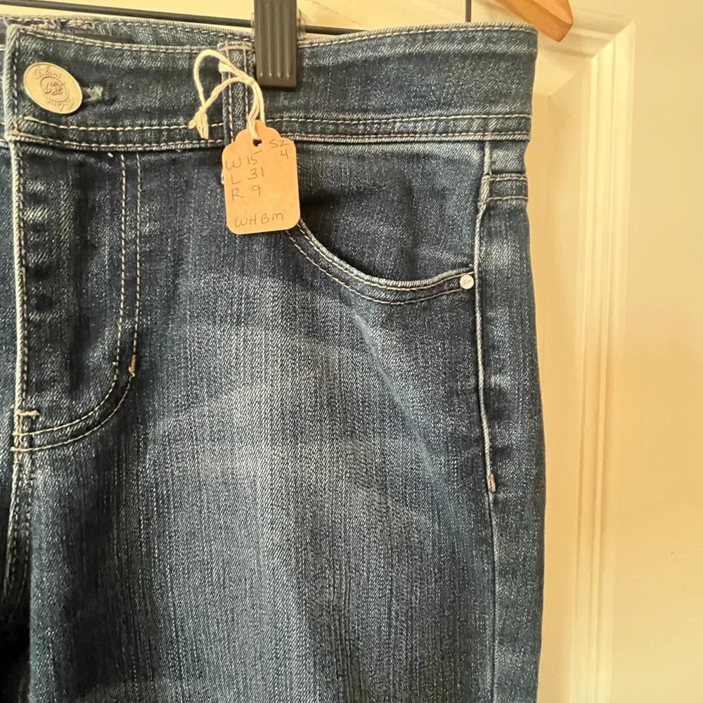 White House Black Market Designer Darker Wash Distressed Jeans Women’s size 4 - Picture 5 of 15